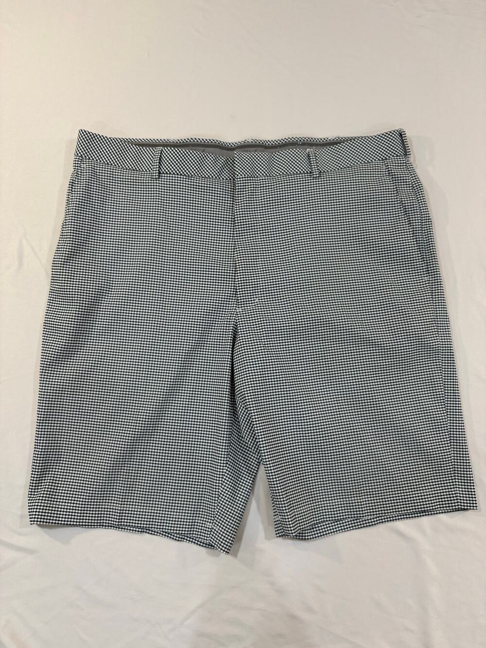 NWOT Walter Hagen Checkered Golf Shorts Size 38